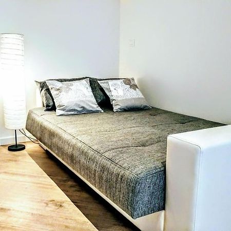 B&B Gocciadoro 26 Nuovo, Climatizzato, Zona Ospedale, Posto Auto Trente Buitenkant foto