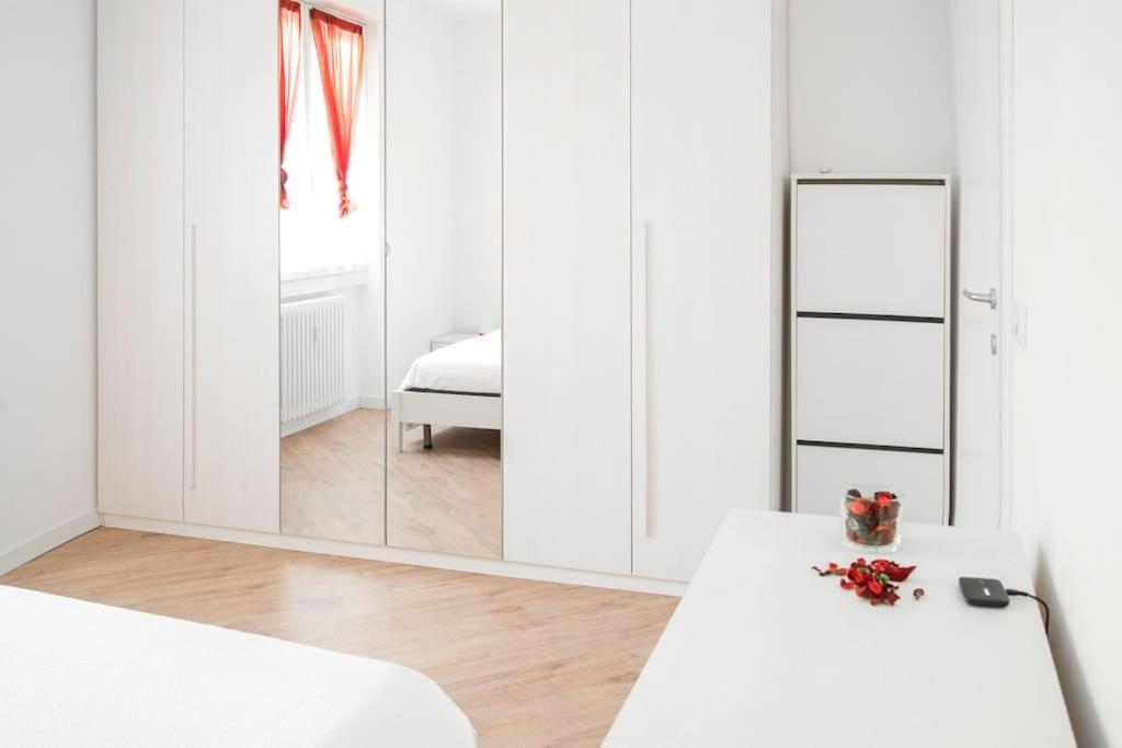 B&B Gocciadoro 26 Nuovo, Climatizzato, Zona Ospedale, Posto Auto Trente Buitenkant foto