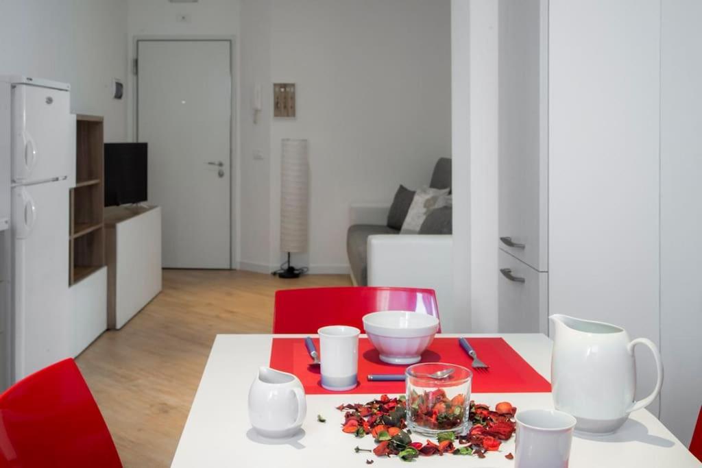 B&B Gocciadoro 26 Nuovo, Climatizzato, Zona Ospedale, Posto Auto Trente Buitenkant foto